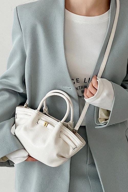 Effortlessly Elegant Bag with a Timeless Design