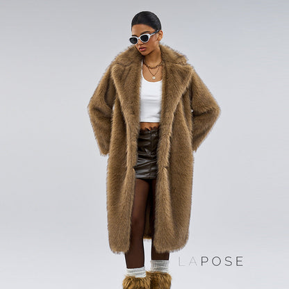 Beautifully Finished Coat in a Timeless Design