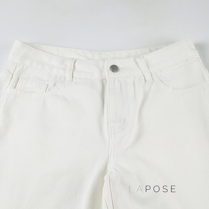 Sophisticated Garment with a Clean Classic Look