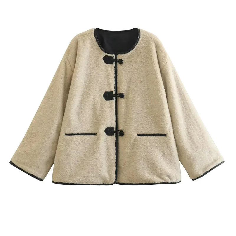 Elegantly Styled Coat for Everyday Wear
