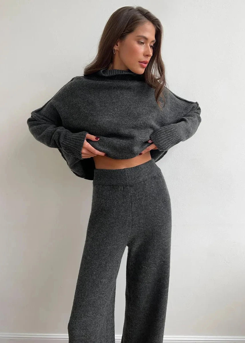 Beautifully Finished Sweater in a Timeless Design