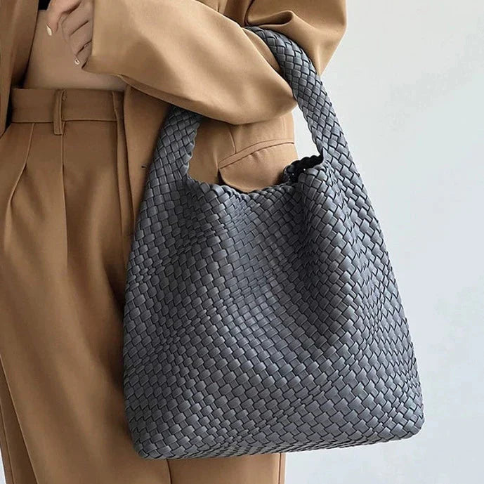 Beautifully Crafted Bag in a Classic Style