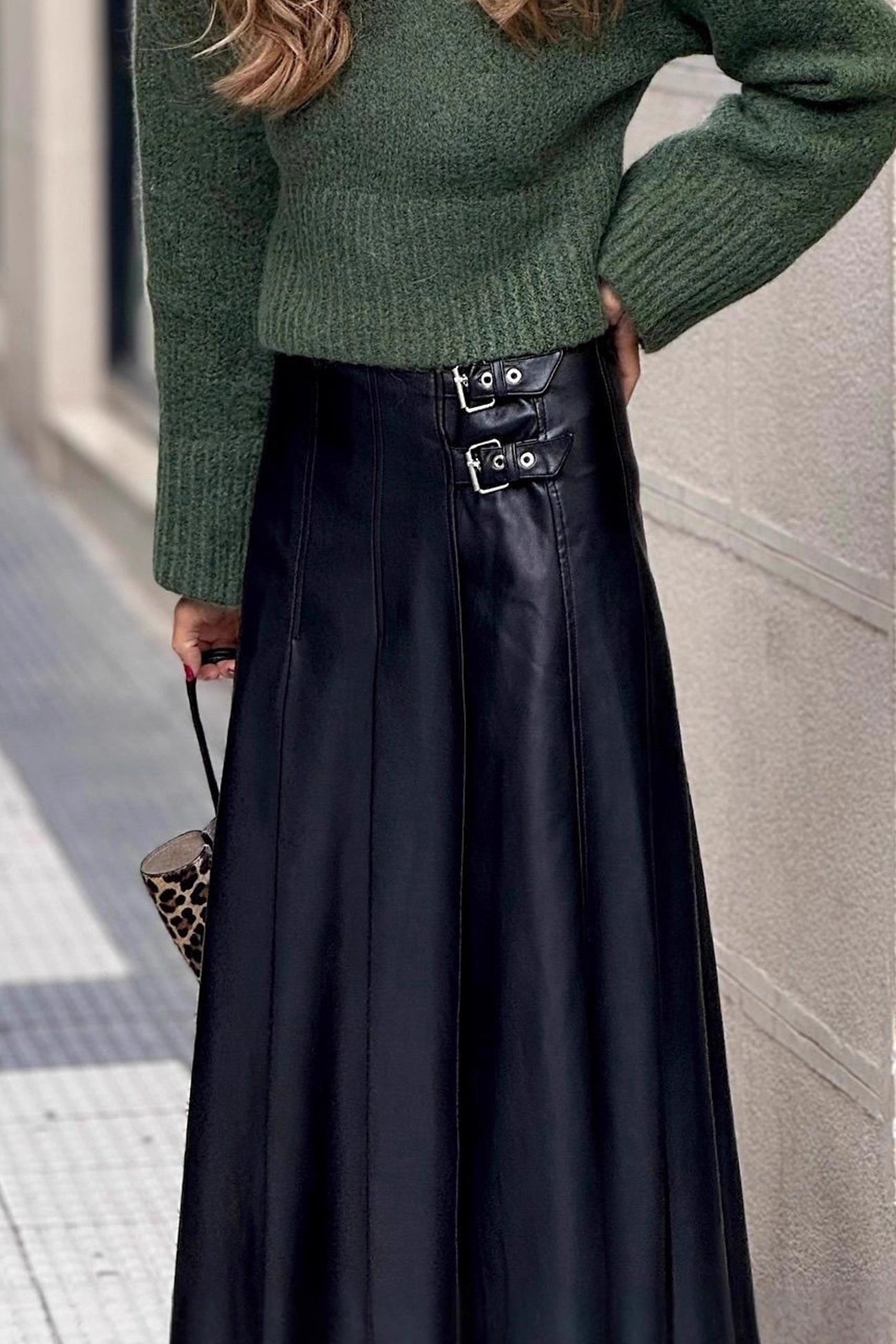 Well Tailored Garment with a Graceful Silhouette