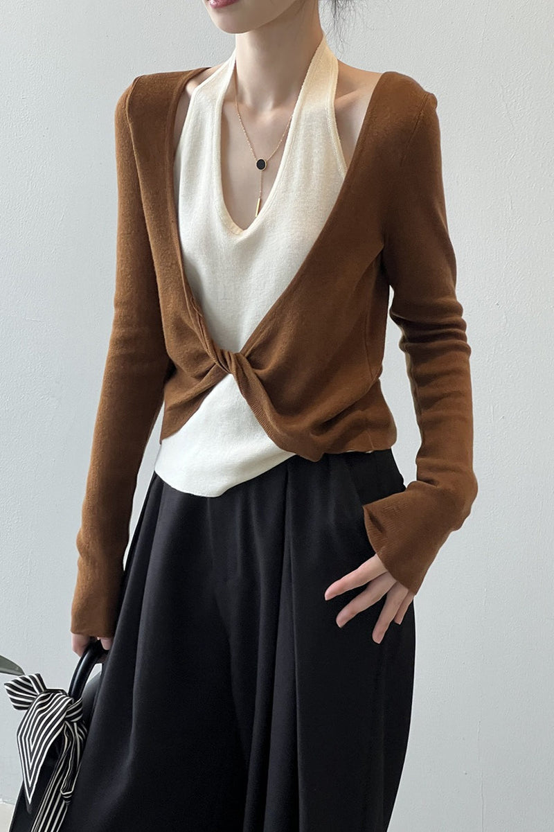 Sophisticated Garment with a Clean Classic Look
