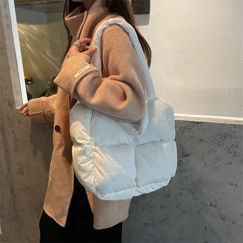 Classic Vintage Bag with a Flattering Fit