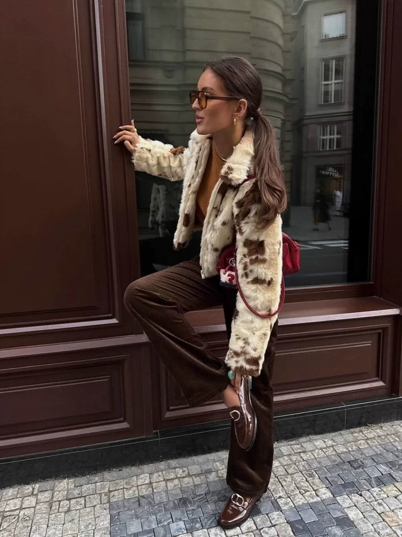 Classic Vintage & Enduringly Stylish Coat