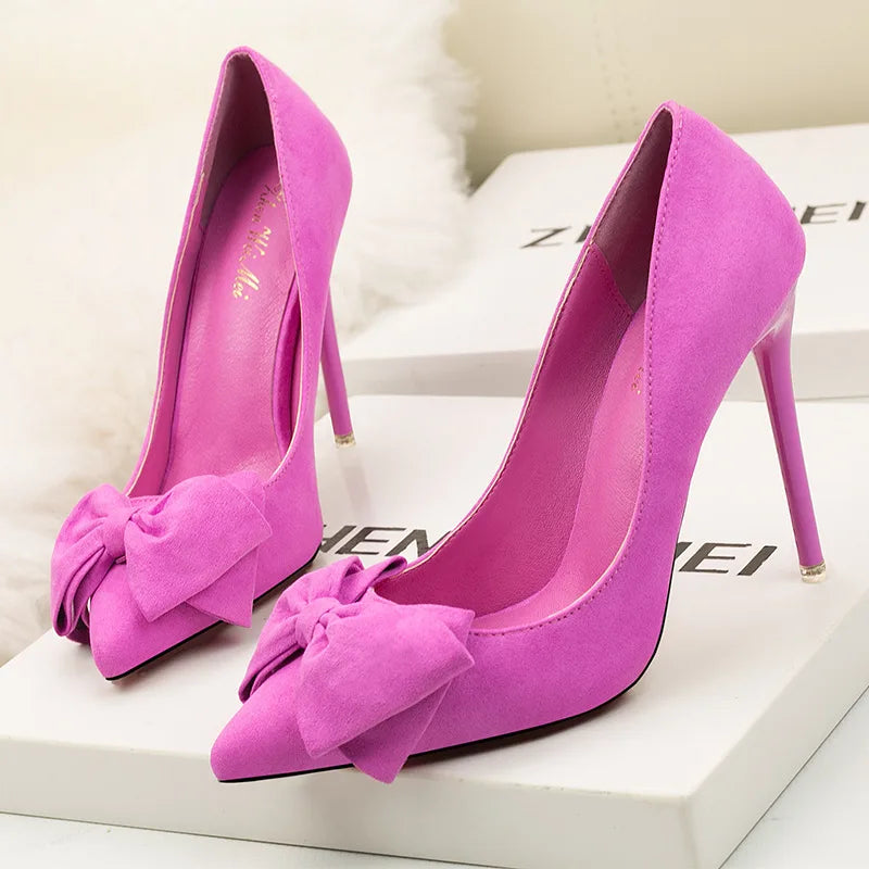 Polished Heels with an Effortless Classic Look