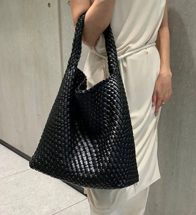 Beautifully Crafted Bag in a Classic Style