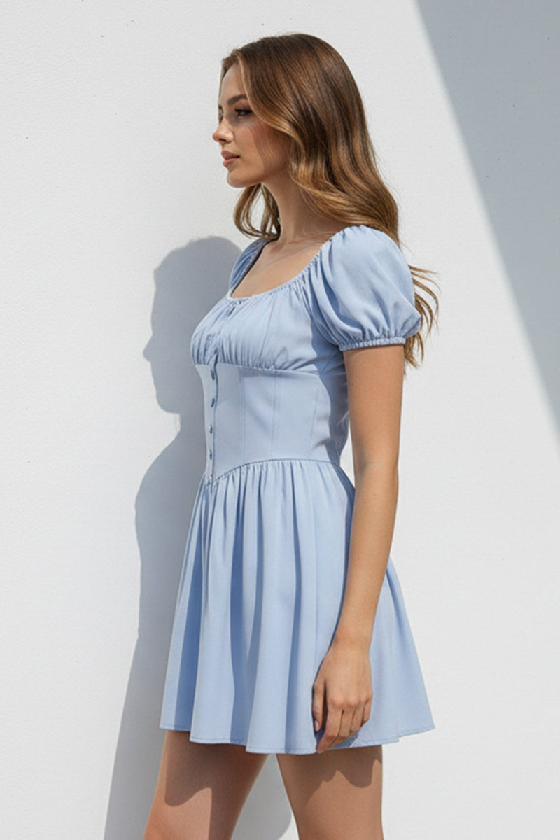 Classic Vintage Dress with a Flattering Fit
