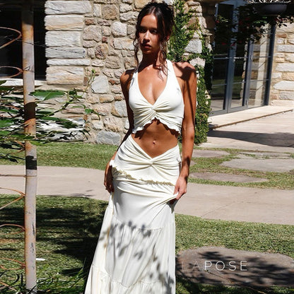 Effortlessly Elegant Garment with a Timeless Design