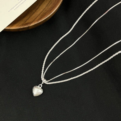 Effortlessly Elegant Garment with a Timeless Design