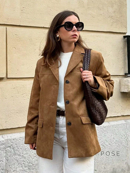 Effortlessly Elegant Garment with a Timeless Design