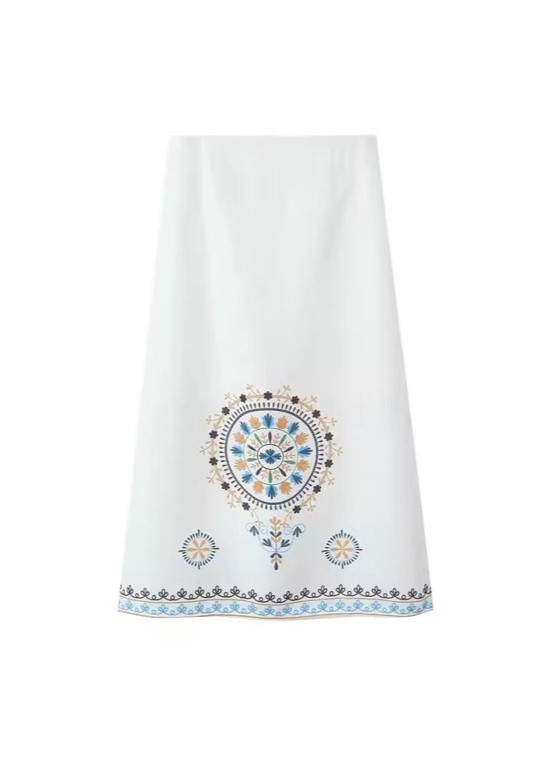 Gracefully Styled Garment for Any Occasion