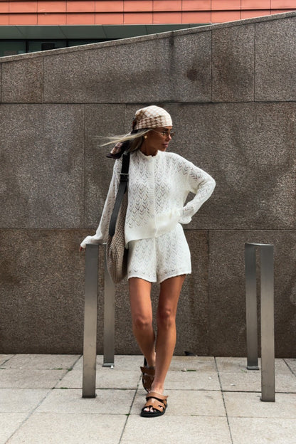Effortlessly Elegant Garment with a Timeless Design