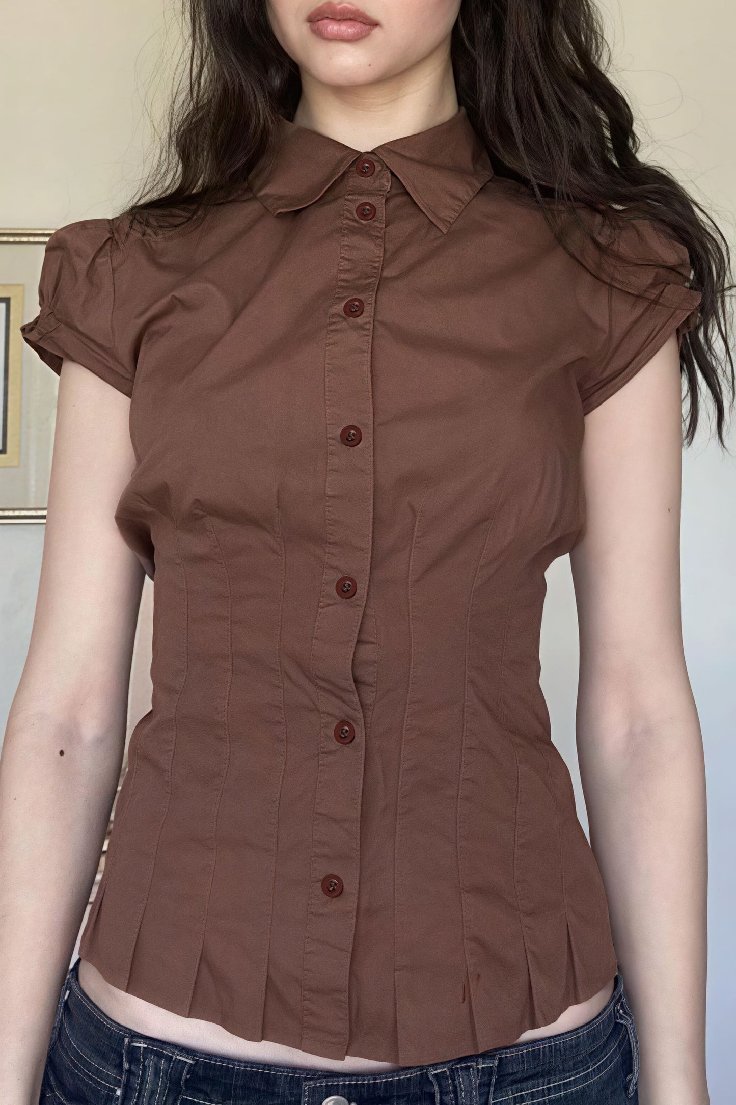 Effortlessly Elegant Blouse with a Timeless Design