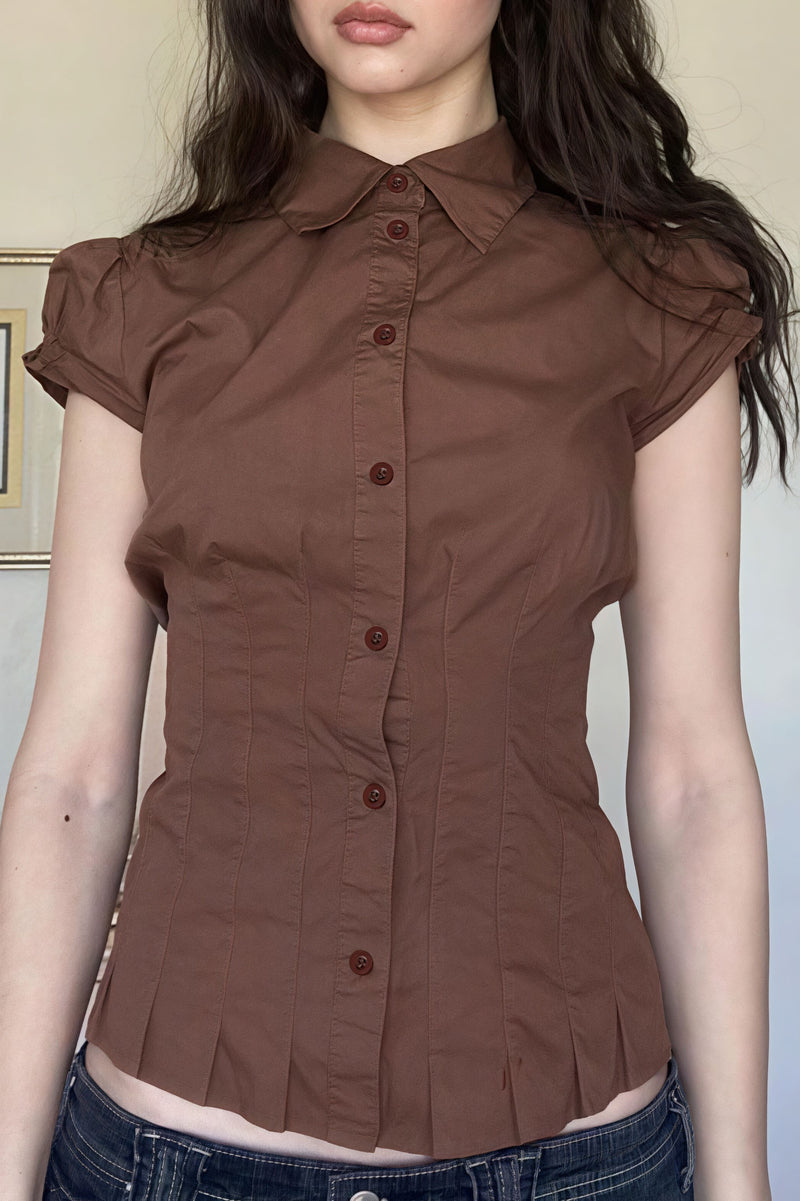 Effortlessly Elegant Blouse with a Timeless Design