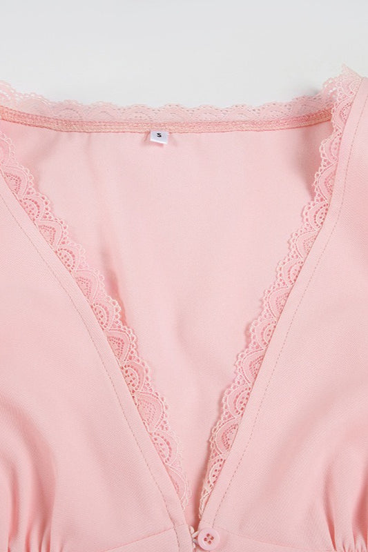 Effortlessly Elegant Blouse with a Timeless Design
