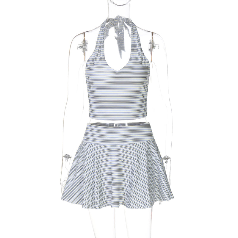 Sophisticated Garment with a Clean Classic Look