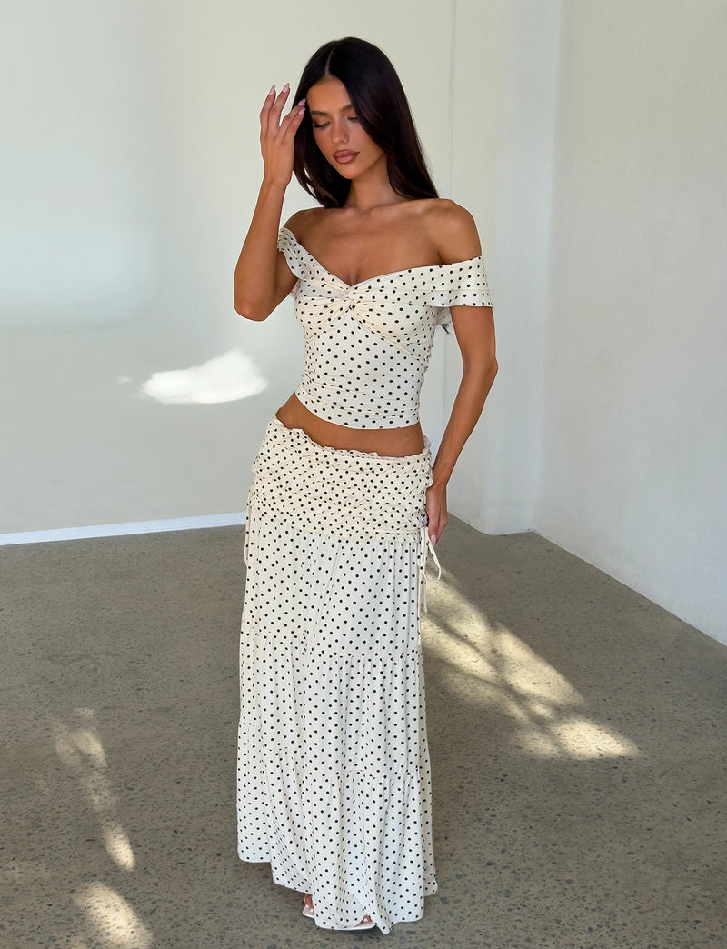 Polished Garment with an Effortless Classic Look