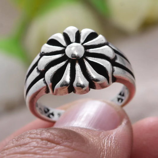 Silver Flower Ring