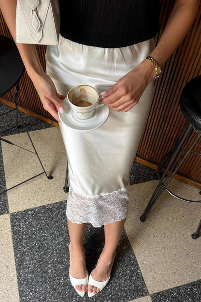 Classic Vintage & Enduringly Stylish Garment