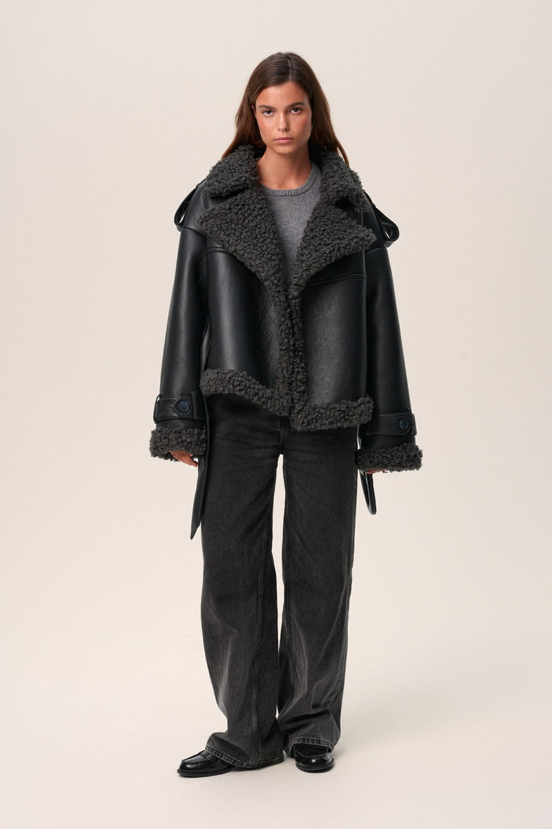 Polished Coat with an Effortless Classic Look