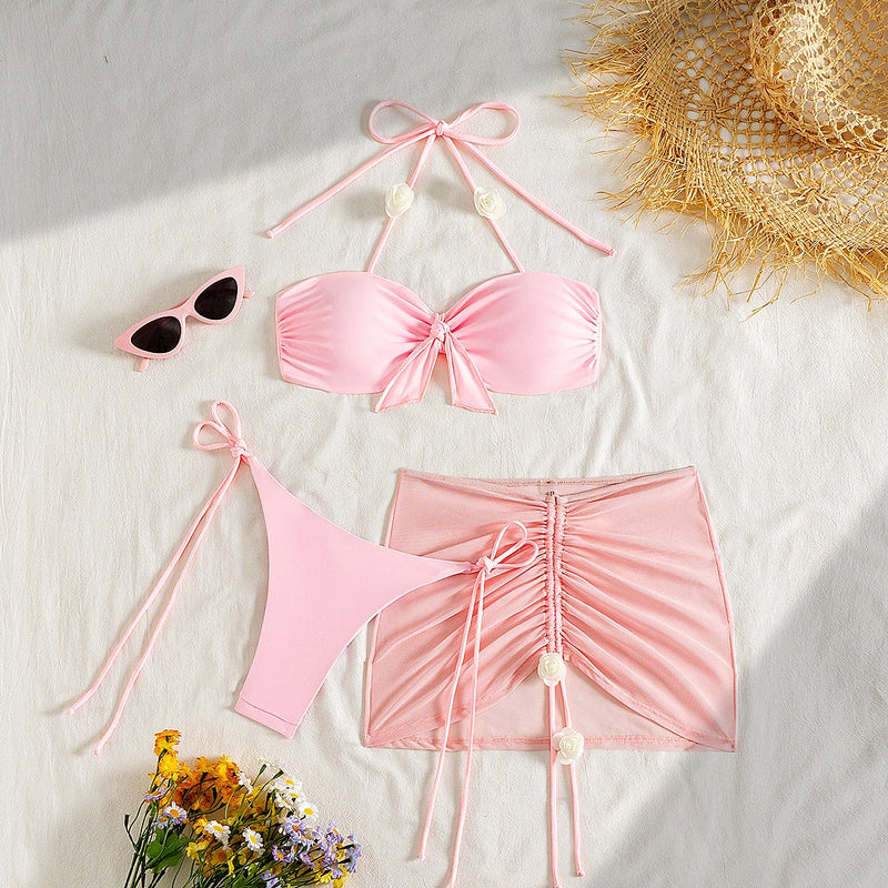 Well Tailored Bikini with a Graceful Silhouette