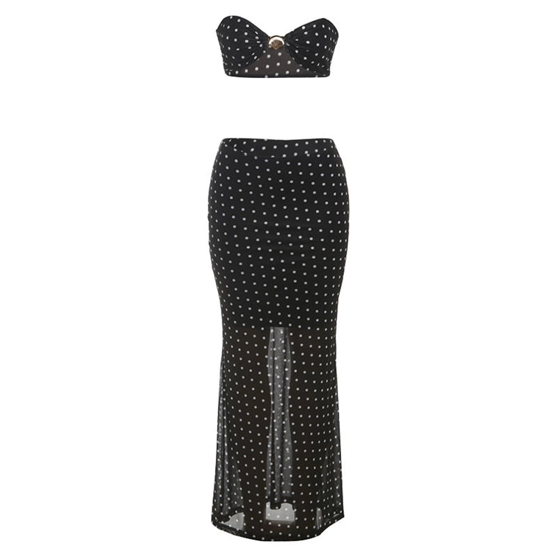Beautifully Finished Garment in a Timeless Design