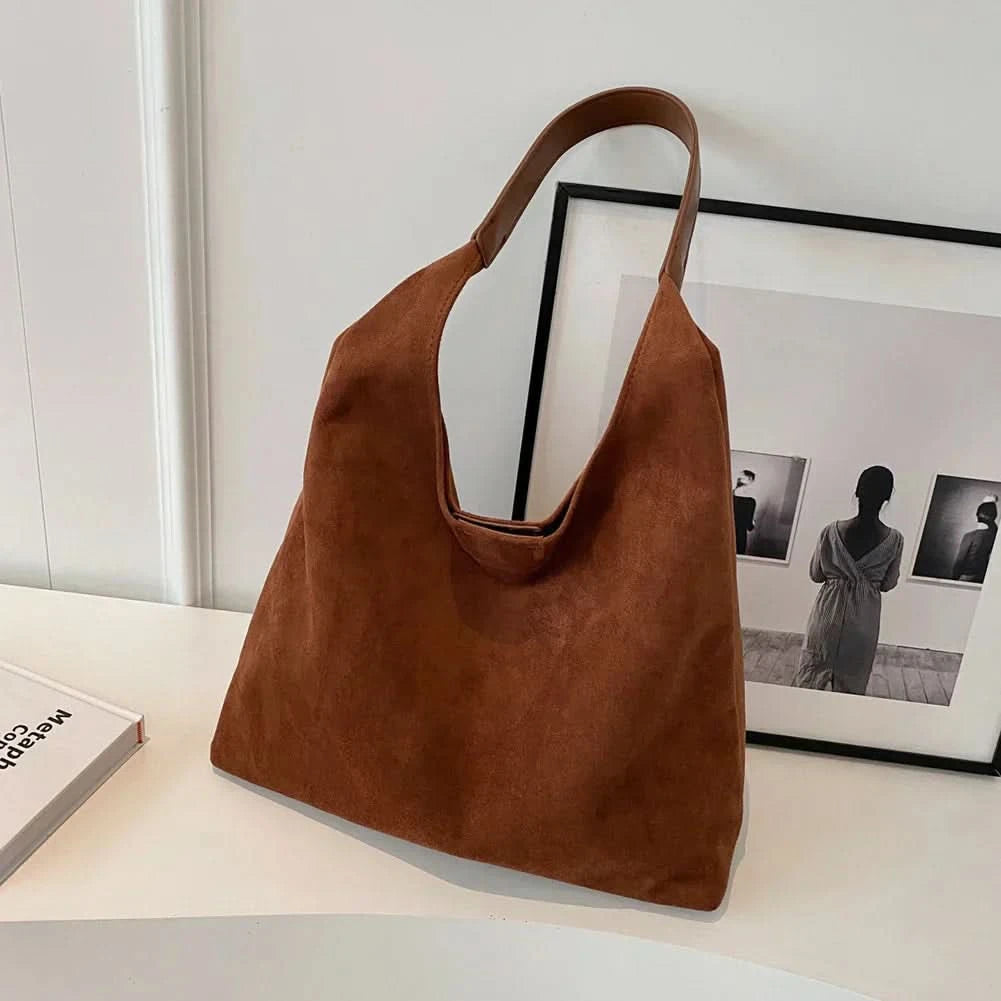 Classic Vintage Bag with a Flattering Fit