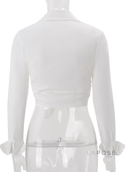 Well Tailored Top with a Graceful Silhouette