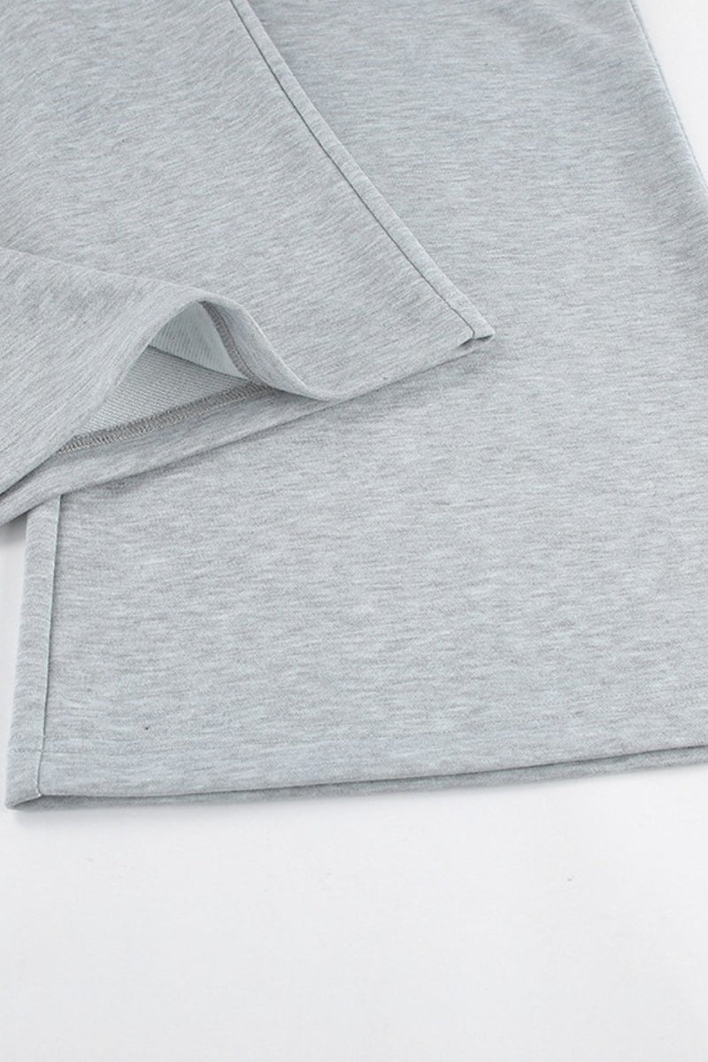 Classic Vintage Pullover with a Flattering Fit