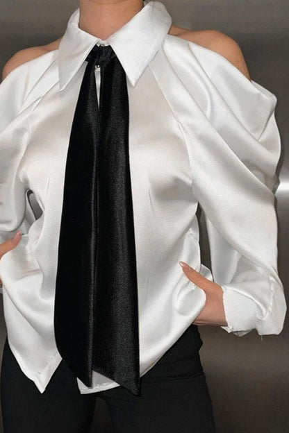 Sophisticated Blouse with a Clean Classic Look
