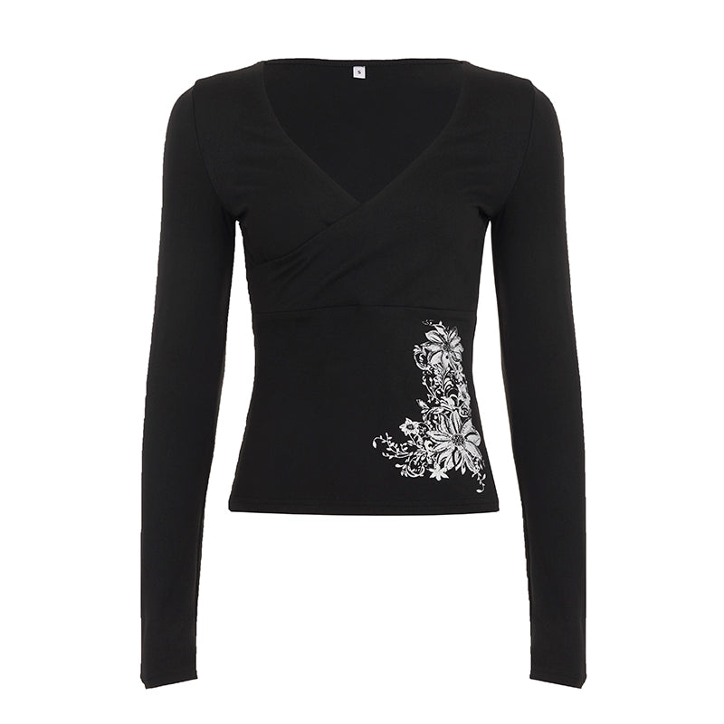 Effortlessly Elegant Top with a Timeless Design