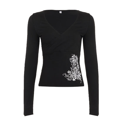 Effortlessly Elegant Top with a Timeless Design