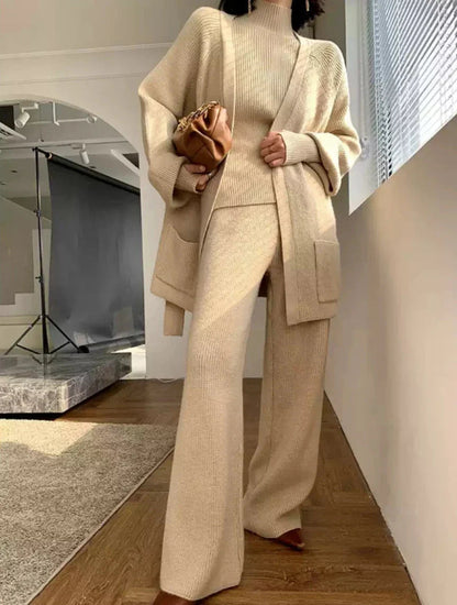 Effortlessly Elegant Garment with a Timeless Design