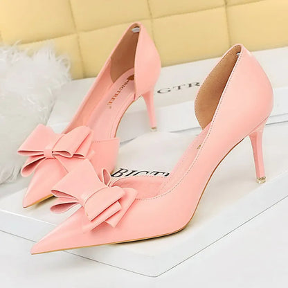 Beautifully Finished Heels in a Timeless Design