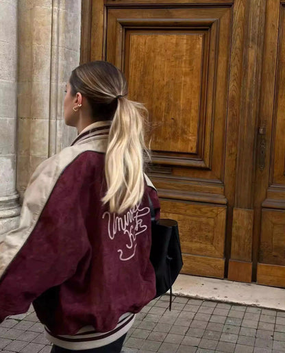 Effortlessly Elegant Jacket with a Timeless Design