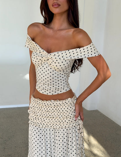 Polished Garment with an Effortless Classic Look