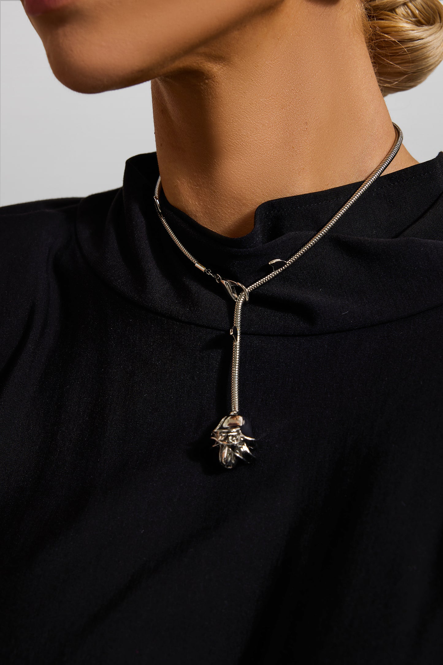 Metal Thorn Rose Necklace