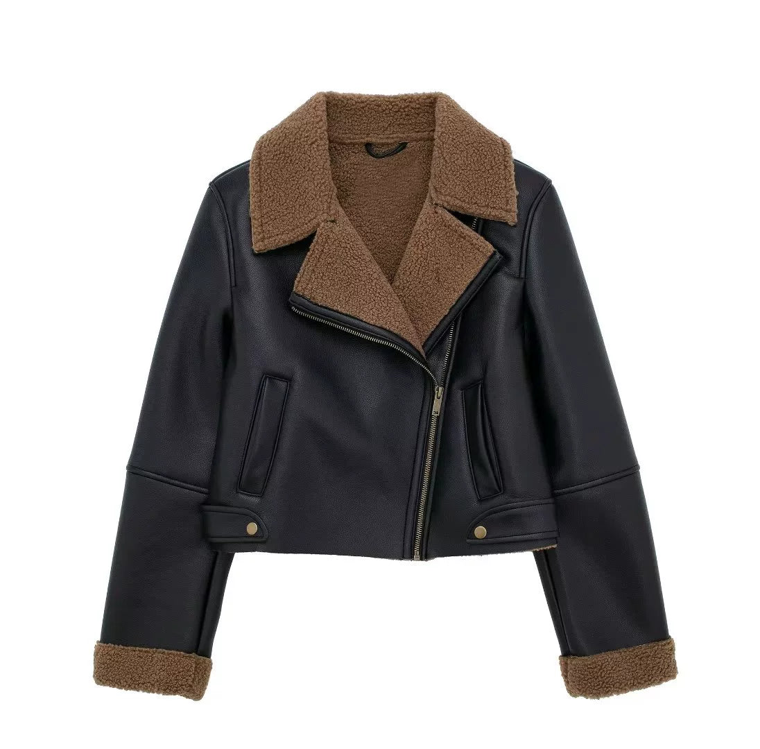 Gracefully Styled Jacket for Any Occasion