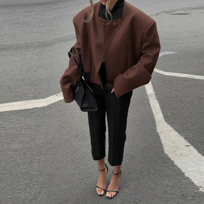 Classic Vintage Jacket with a Flattering Fit