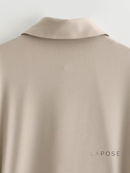 Well Tailored Jacket with a Graceful Silhouette