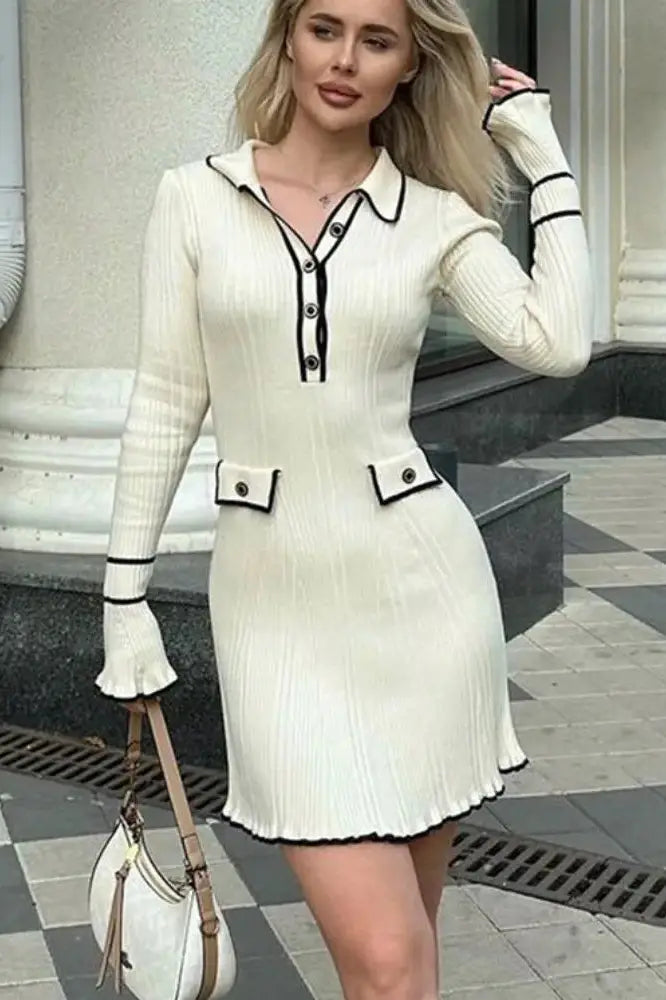 Beautifully Finished Dress in a Timeless Design