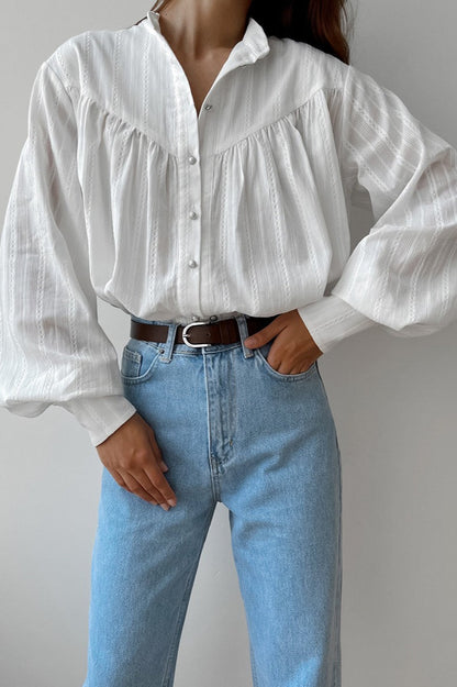 Elegantly Styled Blouse for Everyday Wear