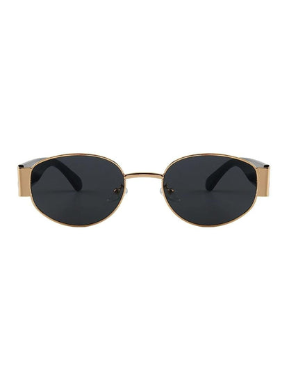 Sophisticated Garment with a Clean Classic Look