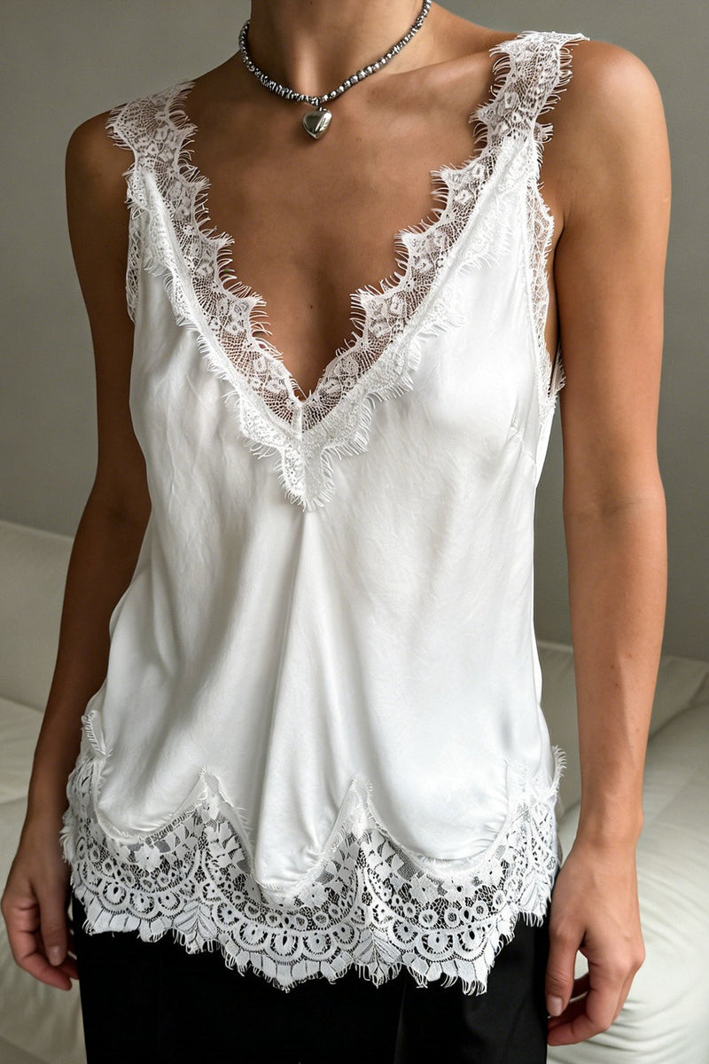 Polished Top with an Effortless Classic Look