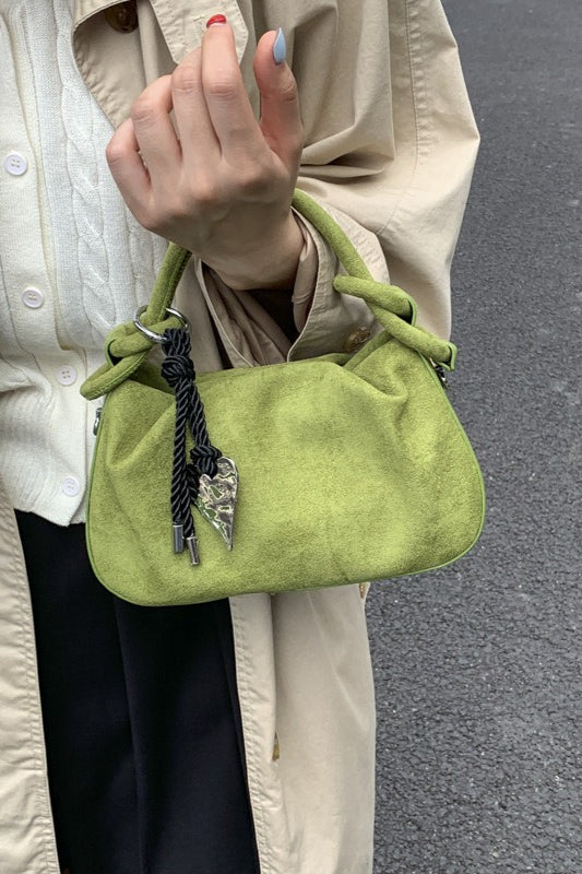 Beautifully Finished Bag in a Timeless Design