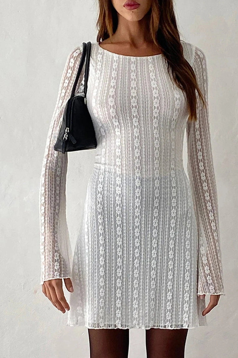 Well Tailored Dress with a Graceful Silhouette