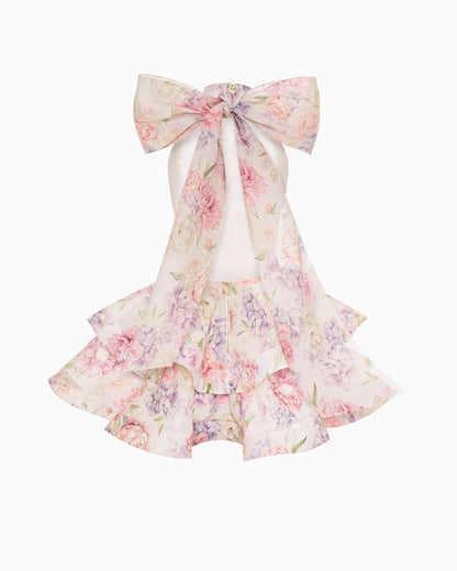 Beautifully Finished Garment in a Timeless Design