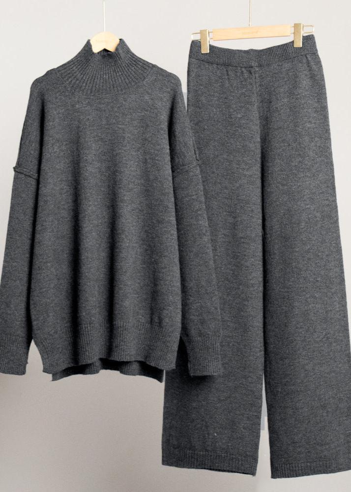 Beautifully Finished Sweater in a Timeless Design